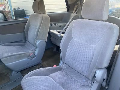 2006 Toyota SIENNA LE