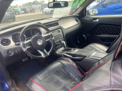 2014 Ford MUSTANG