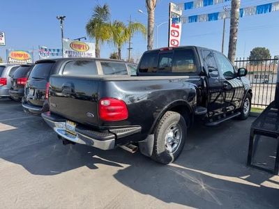 2000 Ford F 150 LARIAT