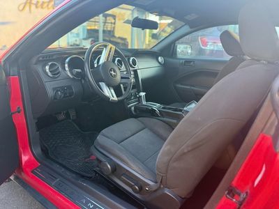 2005 Ford MUSTANG