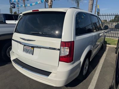 2012 Chrysler TOWN & COUNTRY TOURING