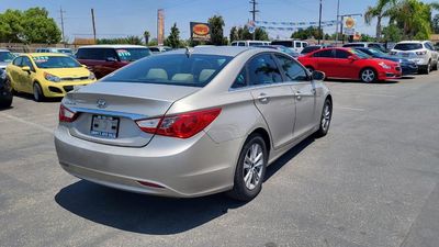 2011 Hyundai SONATA