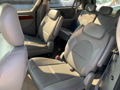 Used 2006 Chrysler Town Country Limited At Compas Auto S Inc - 2006 Chrysler Town And Country Seat Covers